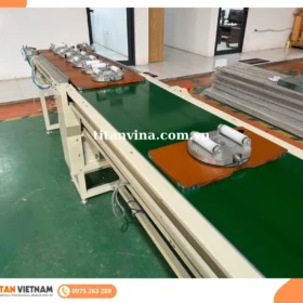 Băng tải chuyển cấp