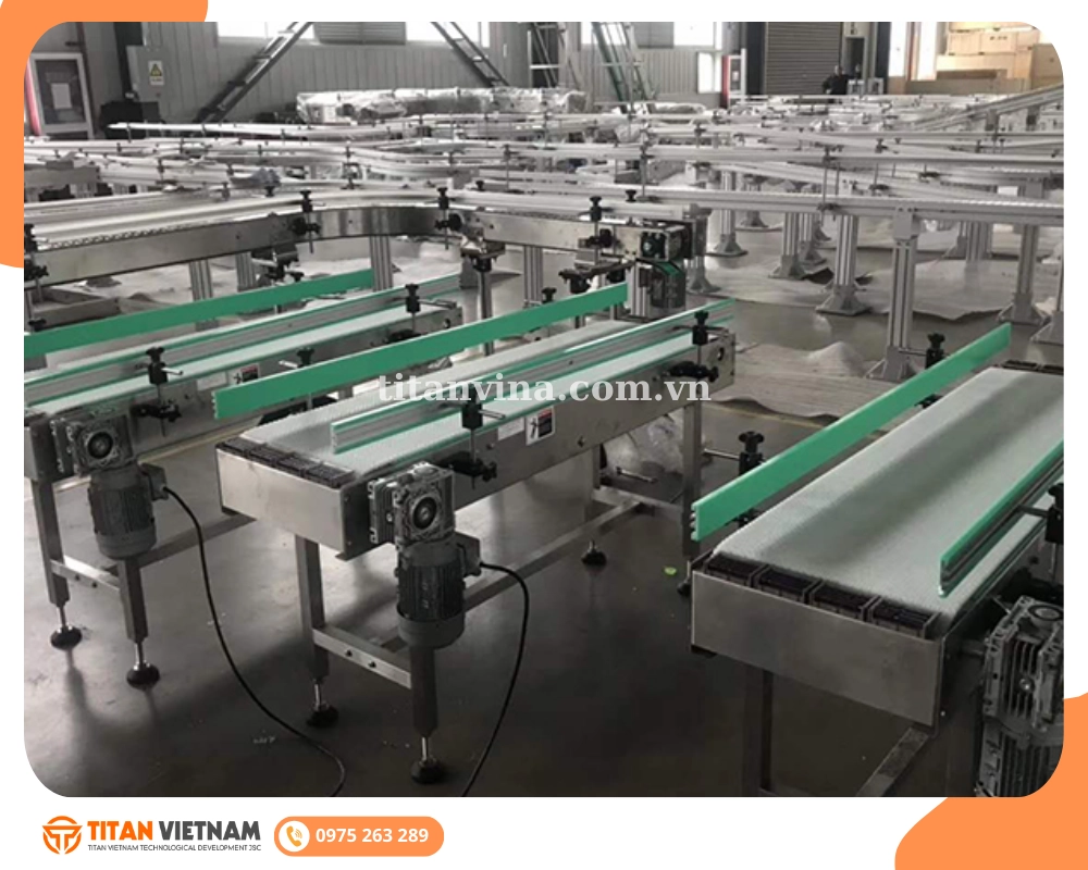 Băng tải xích nhựa